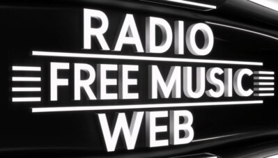 Studio radio con microfono e luce On Air